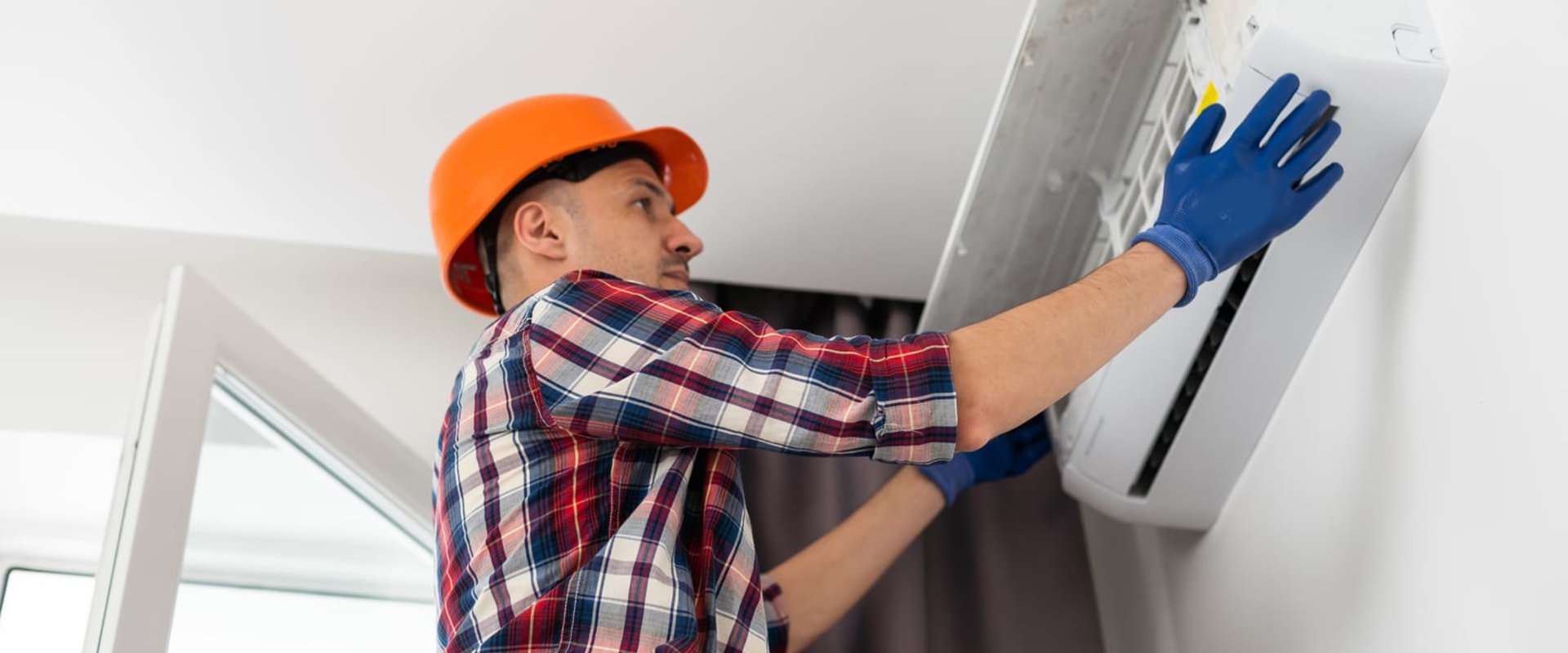 Benefits Of Hiring An AC Contractor In Haughton To Install The AC Unit In Your Deck Construction Project