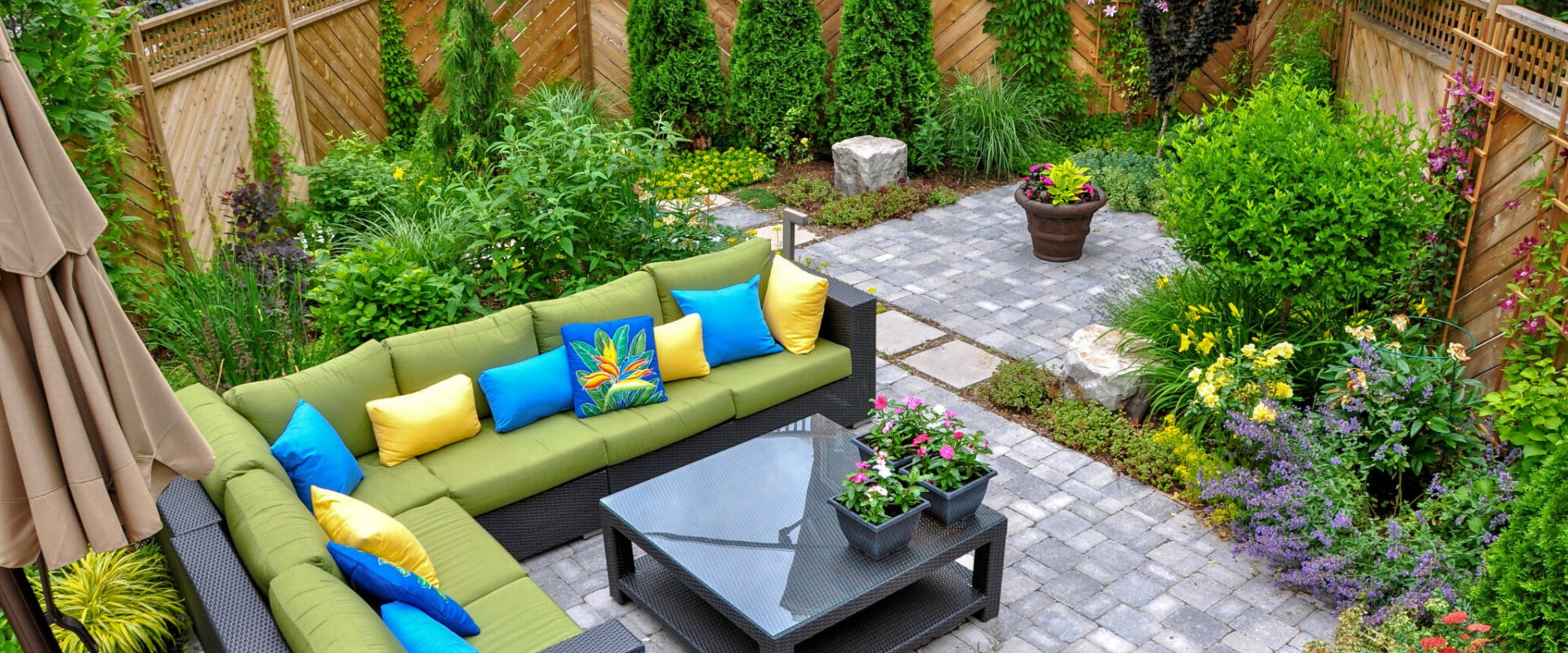 Build Your Outdoor Oasis: A Guide to Modern Deck Construction