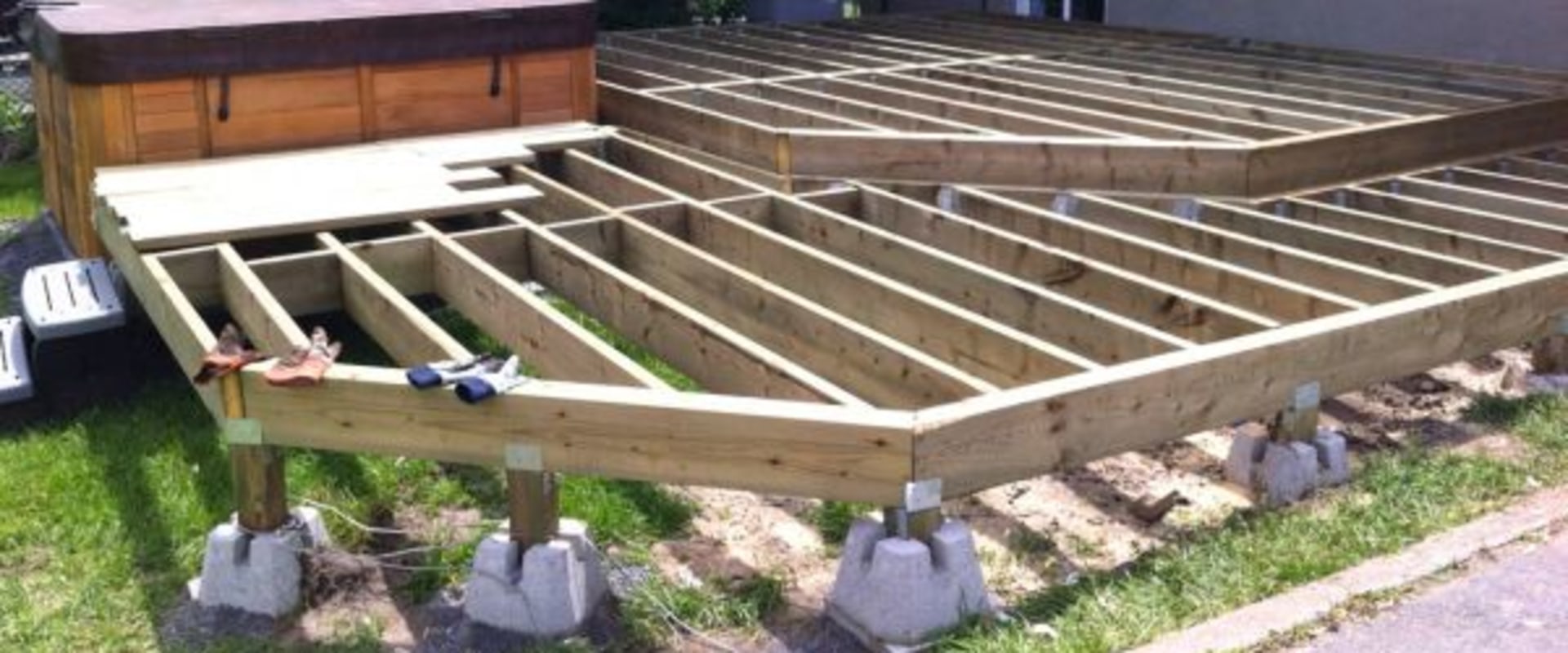 The Importance of Structural Planning for Multi-Level Deck Construction