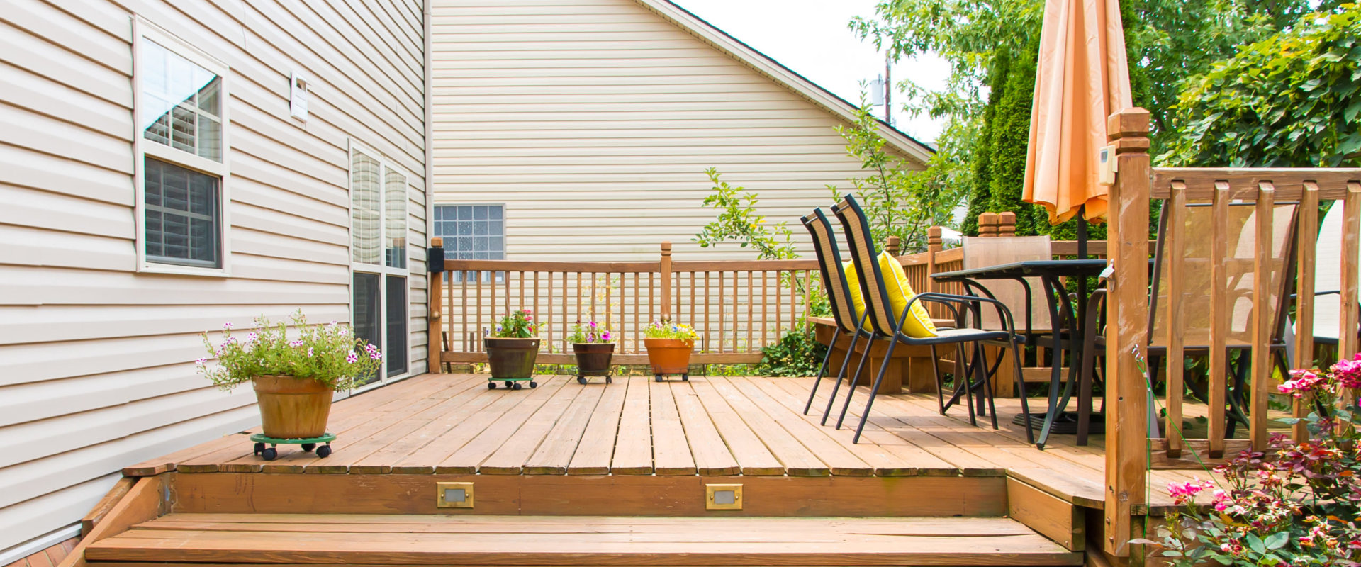 Choosing the Right Materials for Long-Lasting Deck Construction