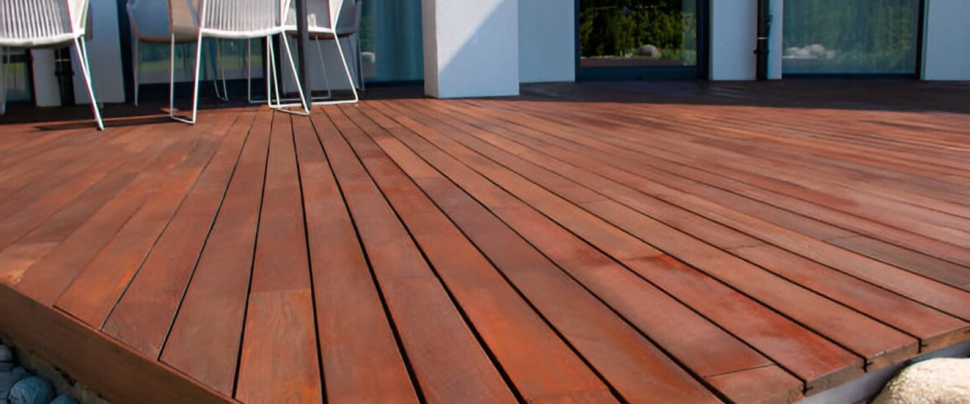 How Weather Impacts Deck Construction and Maintenance